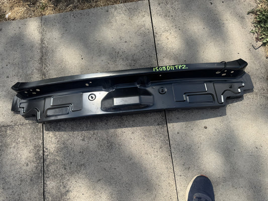 GENUINE VOLVO BARU PANEL BELAKANG BAWAH PANEL BURITAN 31371344 SIAP CAT