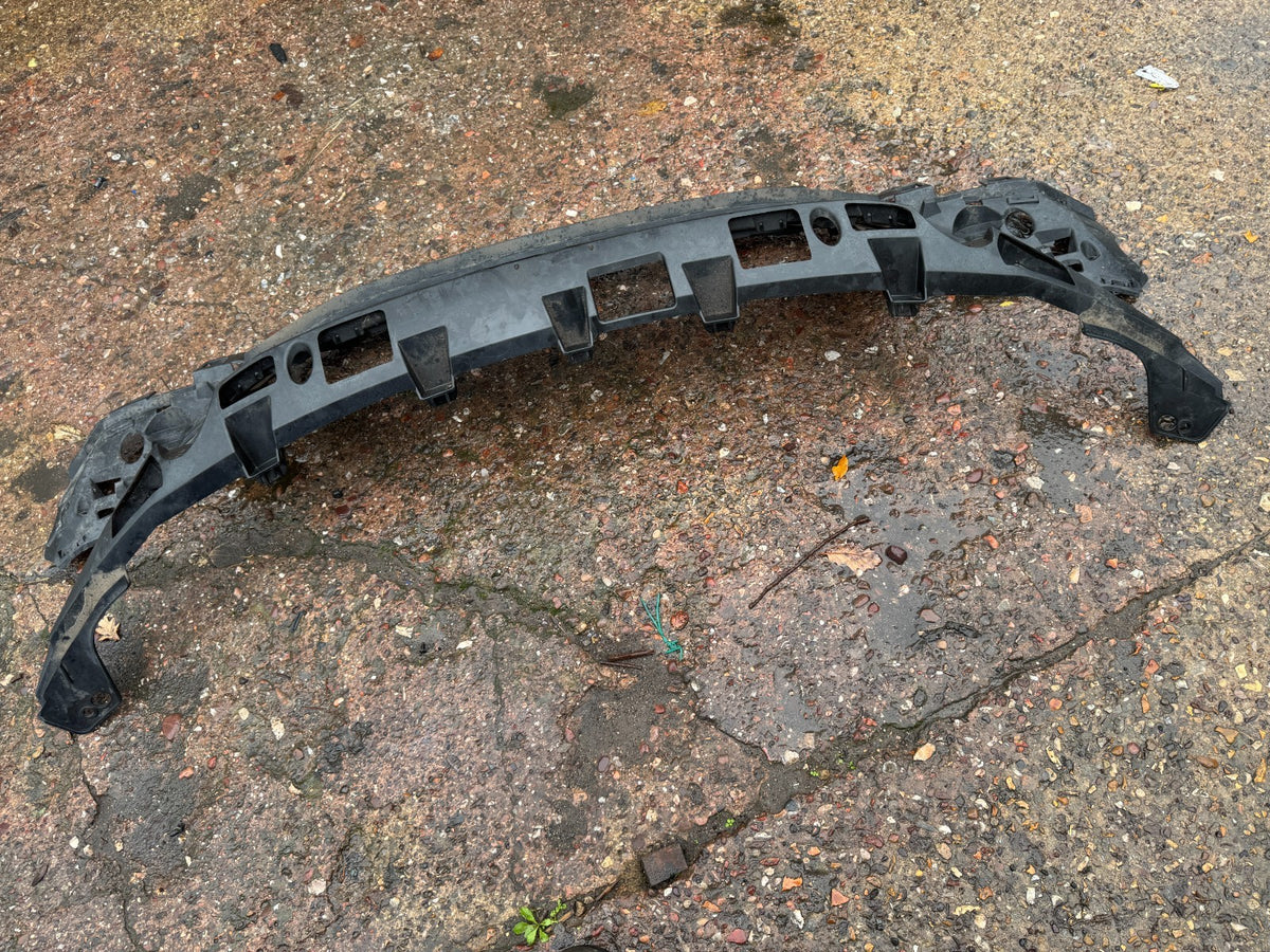 2022 grille radiator sub frame backing Peugeot 3008 ii facelift zos-99936292