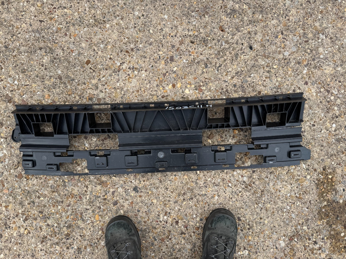 19 On Audi E Tron E-Tron Rear Bumper Reinforcement Genuine 4KE807385 DAMAGED