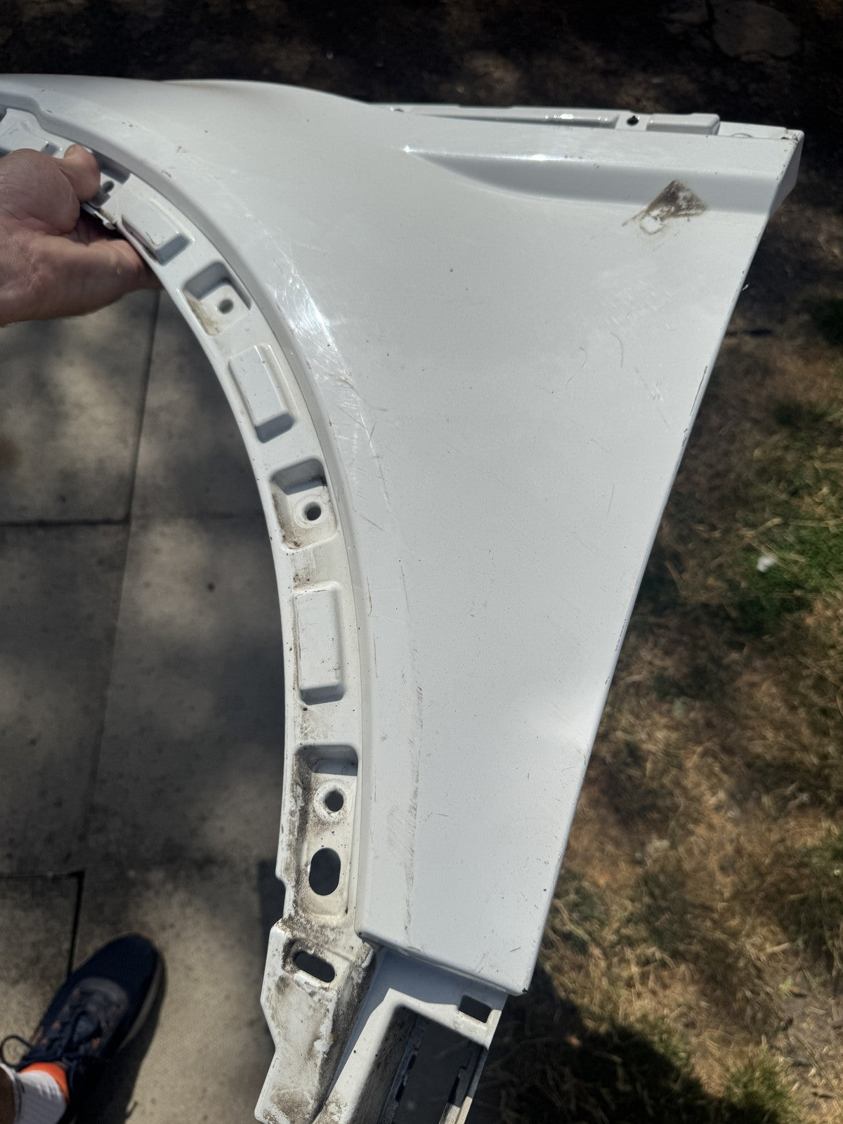 GENUINE RANGE ROVER EVOQUE L538 FRONT WING LEFT FUJI WHITE BJ32-16006-AG