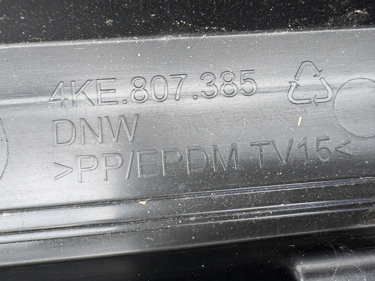 19 On Audi E Tron E-Tron Rear Bumper Reinforcement Genuine 4KE807385 DAMAGED