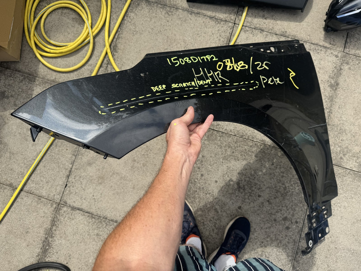 GENUINE RANGE ROVER VELAR L560 FRONT WING LEFT J8A2-16A183 REPAIR & PAINT
