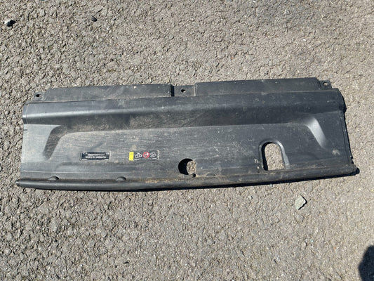 2020 VOLVO V90 D4 Dudukan Radiator Depan Frame Plastik Trim 31425025
