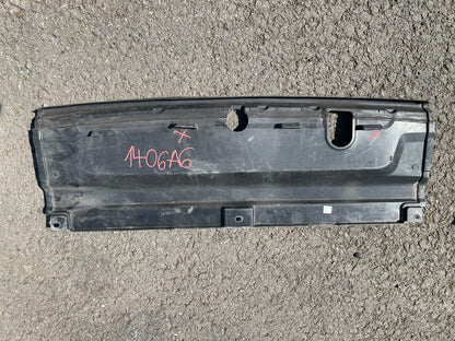 2020 VOLVO V90 D4 Dudukan Radiator Depan Frame Plastik Trim 31425025