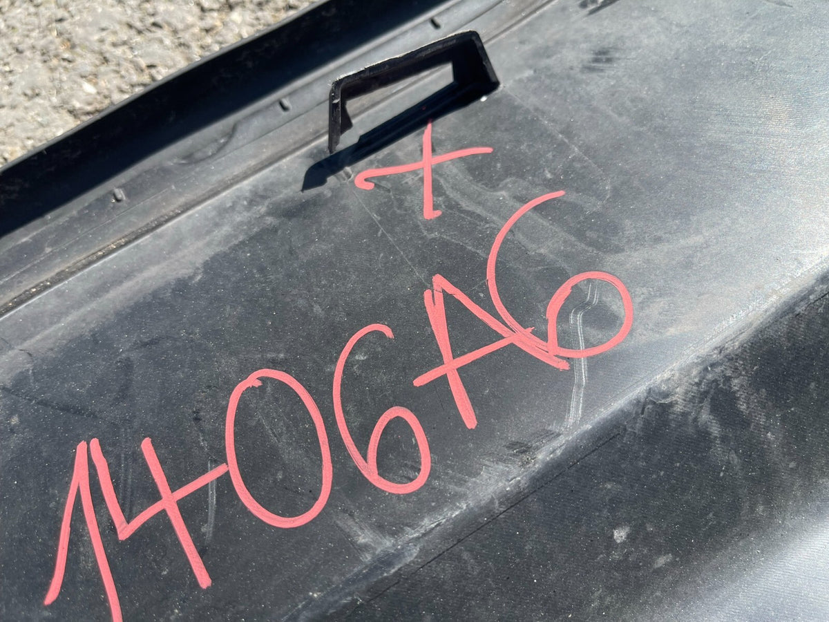 2020 VOLVO V90 D4 Dudukan Radiator Depan Frame Plastik Trim 31425025