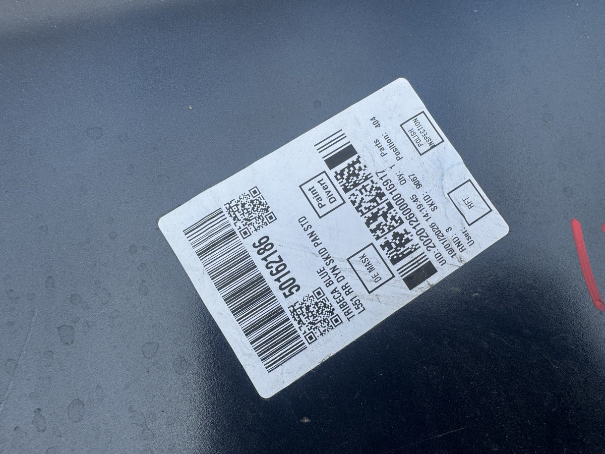 Phần dưới cản sau Range Rover Evoque 2019 TRÊN K8D2-17F954-C Chính hãng