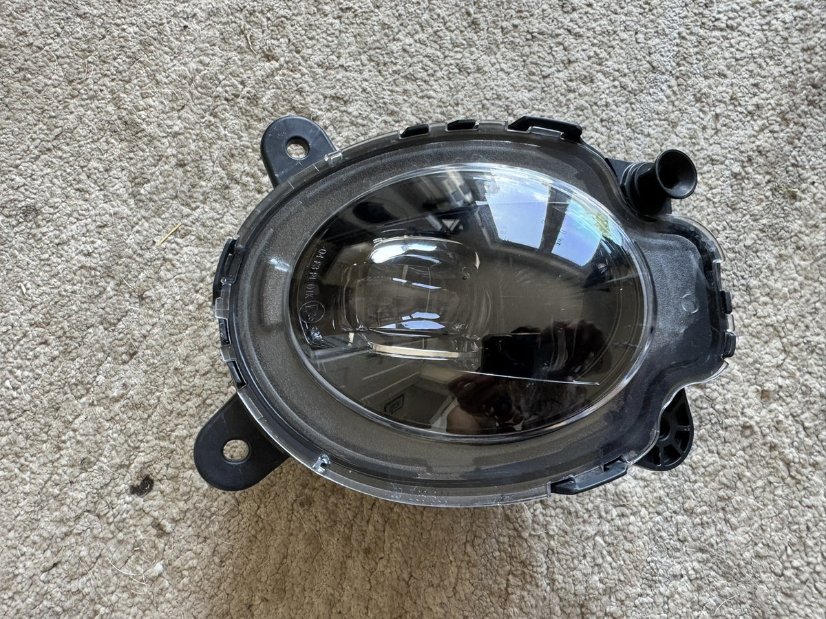 GENUINE SEAT TARRACO LEON VW POLO MK6 LED FRONT FOG LIGHT LEFT 5FJ941701
