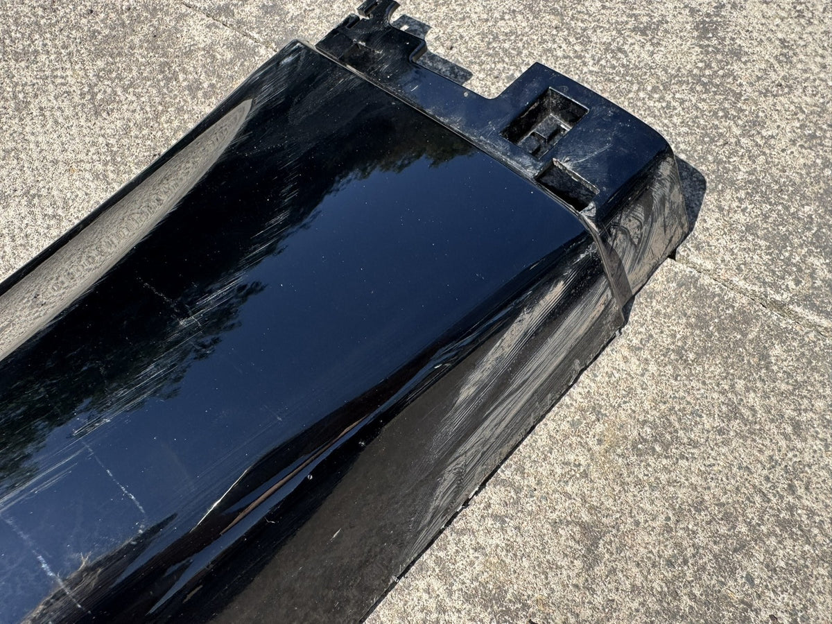 GENUINE LAND ROVER DISCOVERY SPORT L550 LEFT DOOR MOULDING GLOSS BLACK SVO