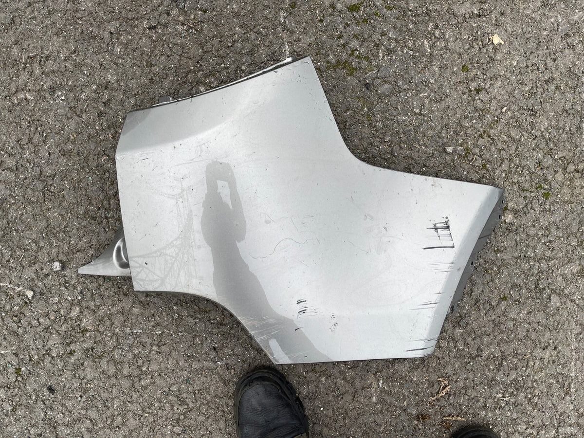 Land Rover Discovery Sport RIGHT rear bumper cap genuine FK7217926