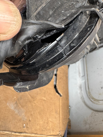 MERCEDES-BENZ GENUINE CLA RIGHT HEADLIGHT HIGH PERFORMANCE DAMAGED