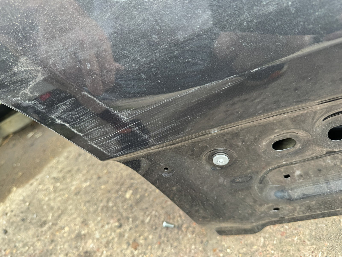 GENUINE RANGE ROVER VELAR L560 REAR RIGHT DOOR SHELL J8A2-20254-AA 2017-ON