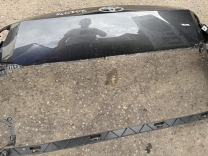 GENUINE TOYOTA C-HR MK2 2023-ON FRONT BUMPER GREY 52119-F4250 SKIN