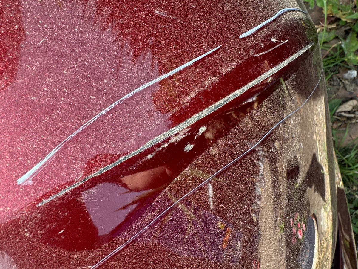 HYUNDAI TUCSON REAR BUMPER UPPER & LOWER WITH PARKING SENSORS HOLES - DAMAGED