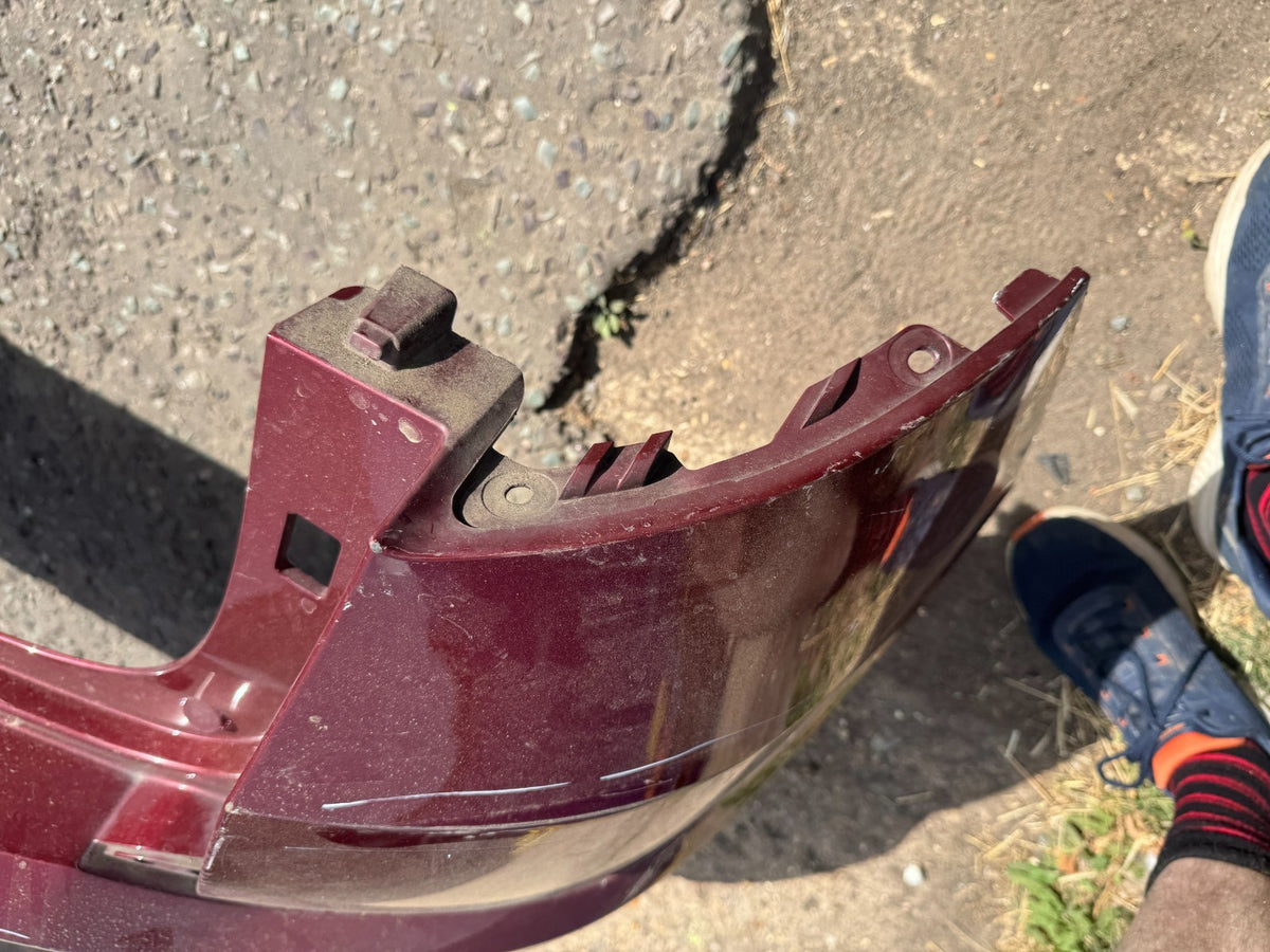 HYUNDAI TUCSON REAR BUMPER UPPER & LOWER WITH PARKING SENSORS HOLES - DAMAGED