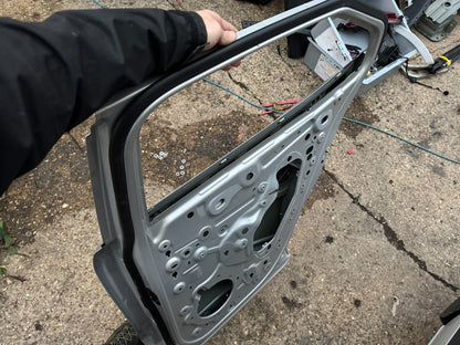 2025 Citroen DS5 rear right door bare scratched dented