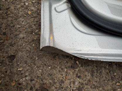 2025 Citroen DS5 rear right door bare scratched dented