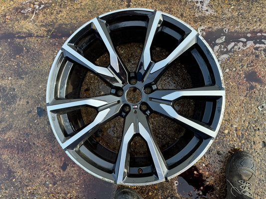 BMW 原廠 X7 G07, 22 吋 9.5J 鋁圈 36118074221. 755M, 前輪，變形