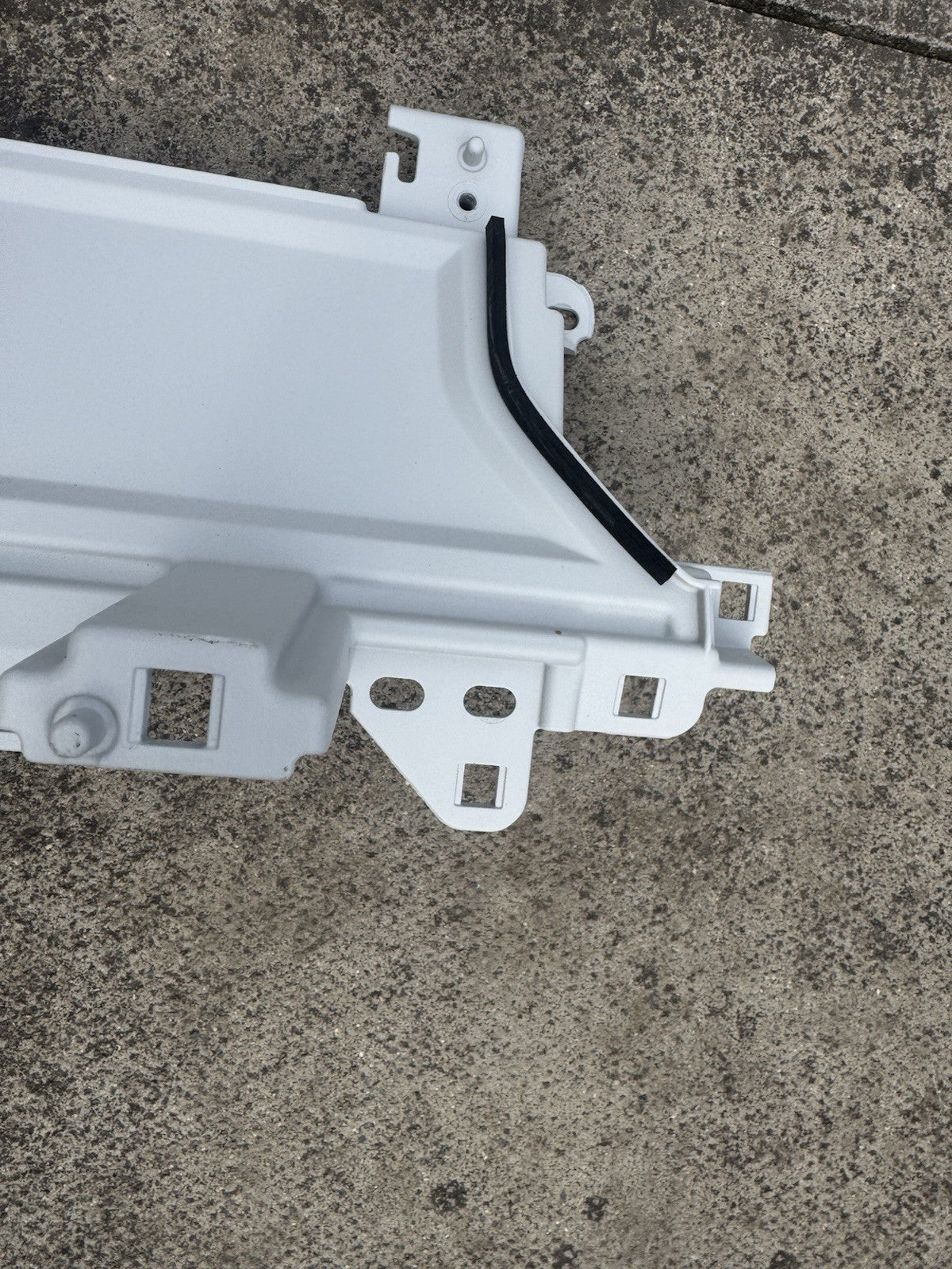 LAND ROVER DEFENDER 90 L633 2022 LIST PANEL DASHBOARD SISI KIRI L8B2-044G54-DCW