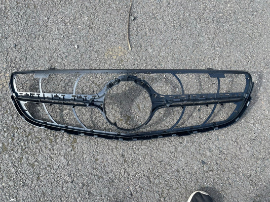GENUINE MERCEDES GLC X253 AMG FRAME GRILL DEPAN - A2538880000