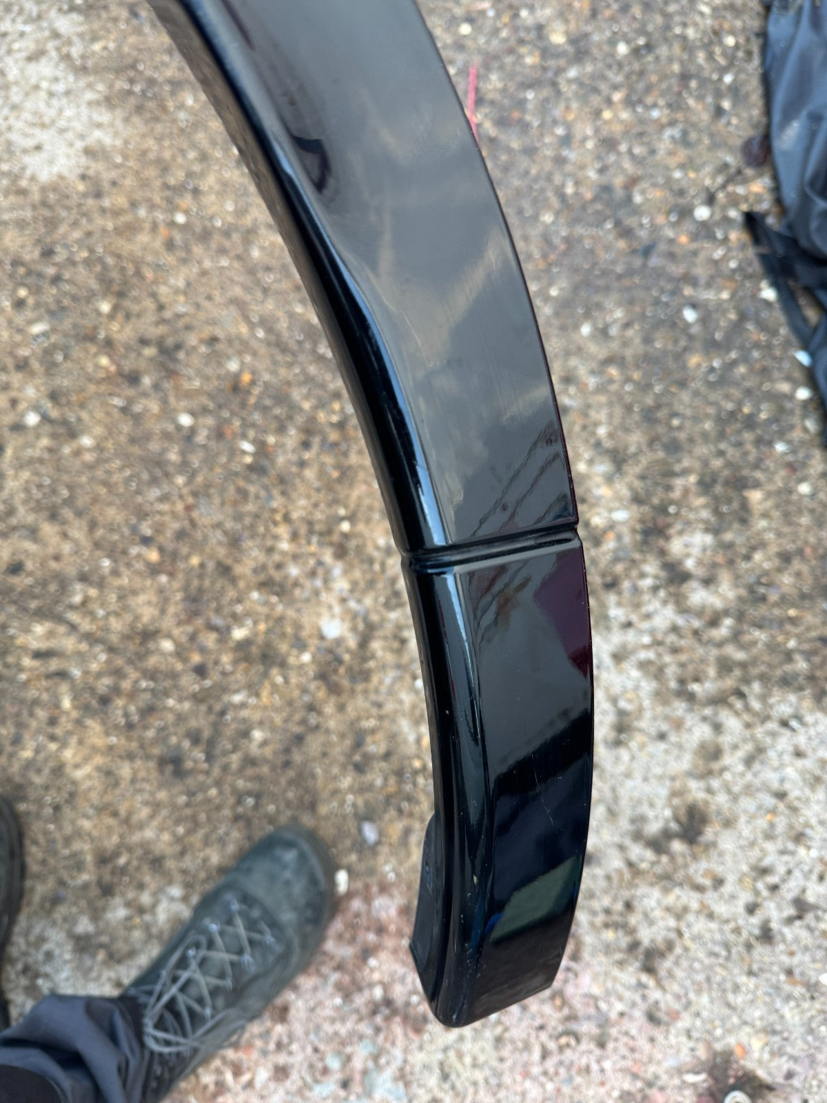 LAND ROVER DISCOVERY L550 WHEEL ARCH TRIM REAR LEFT LK72290E23B