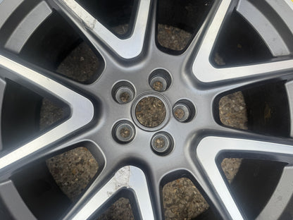 Range Rover Velar L560 2026 21in 5109 Alloy Wheel 8.5Jx21 Scratched M8A2-1007-DA