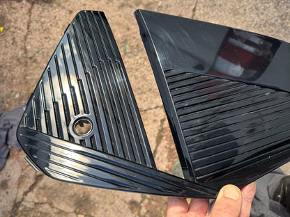 2025 Peugeot 408 P54 Front RIGHT Bumper fog light trim 9846750980 Scratched