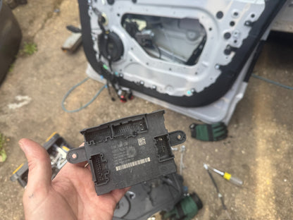 2022 JAGUAR I-PACE ECU DOOR CONTROL UNIT/MODULE FRONT RIGHT SIDE N9D314D618AA