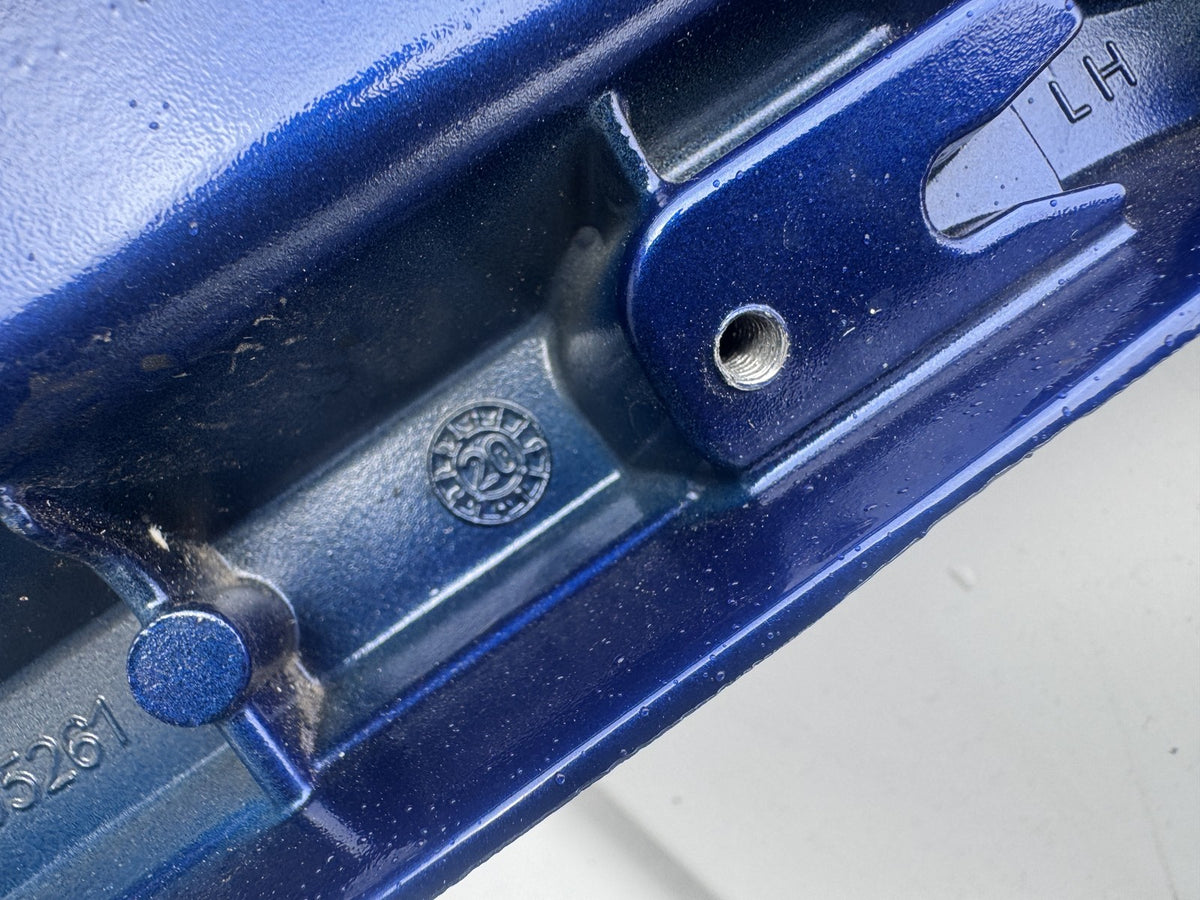 Range Rover Sport L494 2020 Rear Left Door + Lower Mouldings Blue Dented 3105261