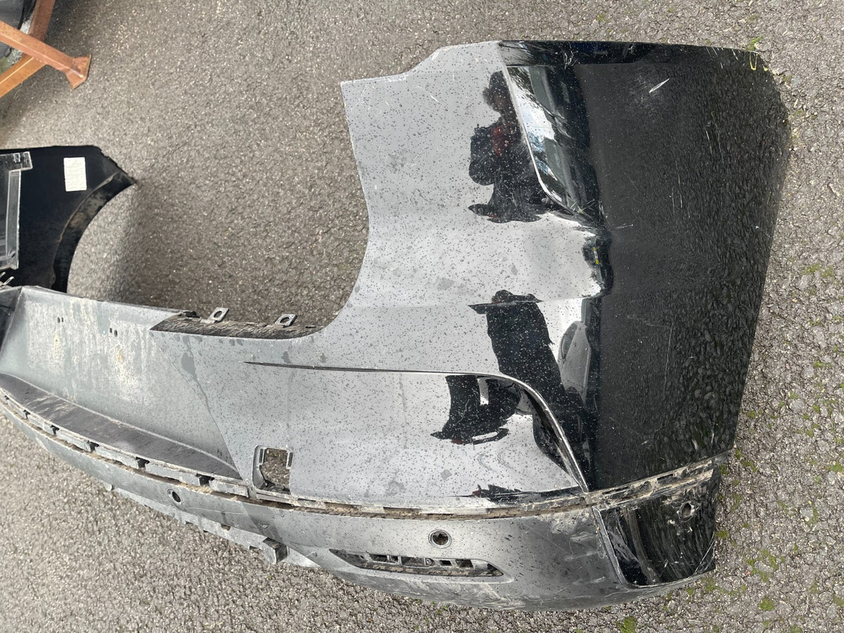 BUMPER BELAKANG JAGUAR I PACE 2018 onwards X590 P/N: J9D3-17D781-A