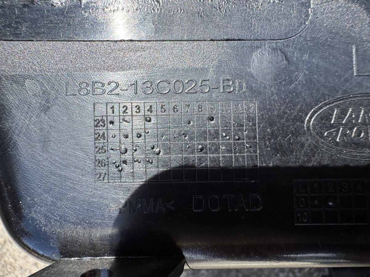 Land Rover Defender 大燈外框 左 20 ON L8B2-13C025-B L663