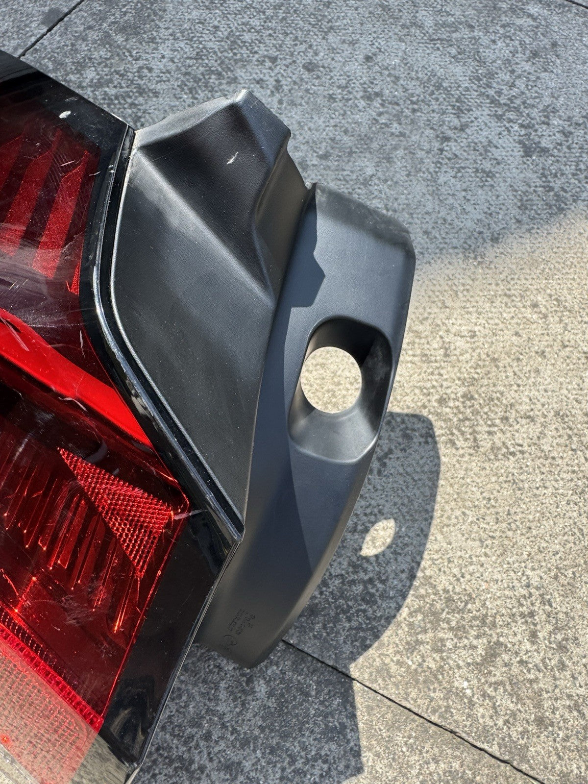 2021-ON CITROEN E C4 REAR LEFT LIGHT 9831100280
