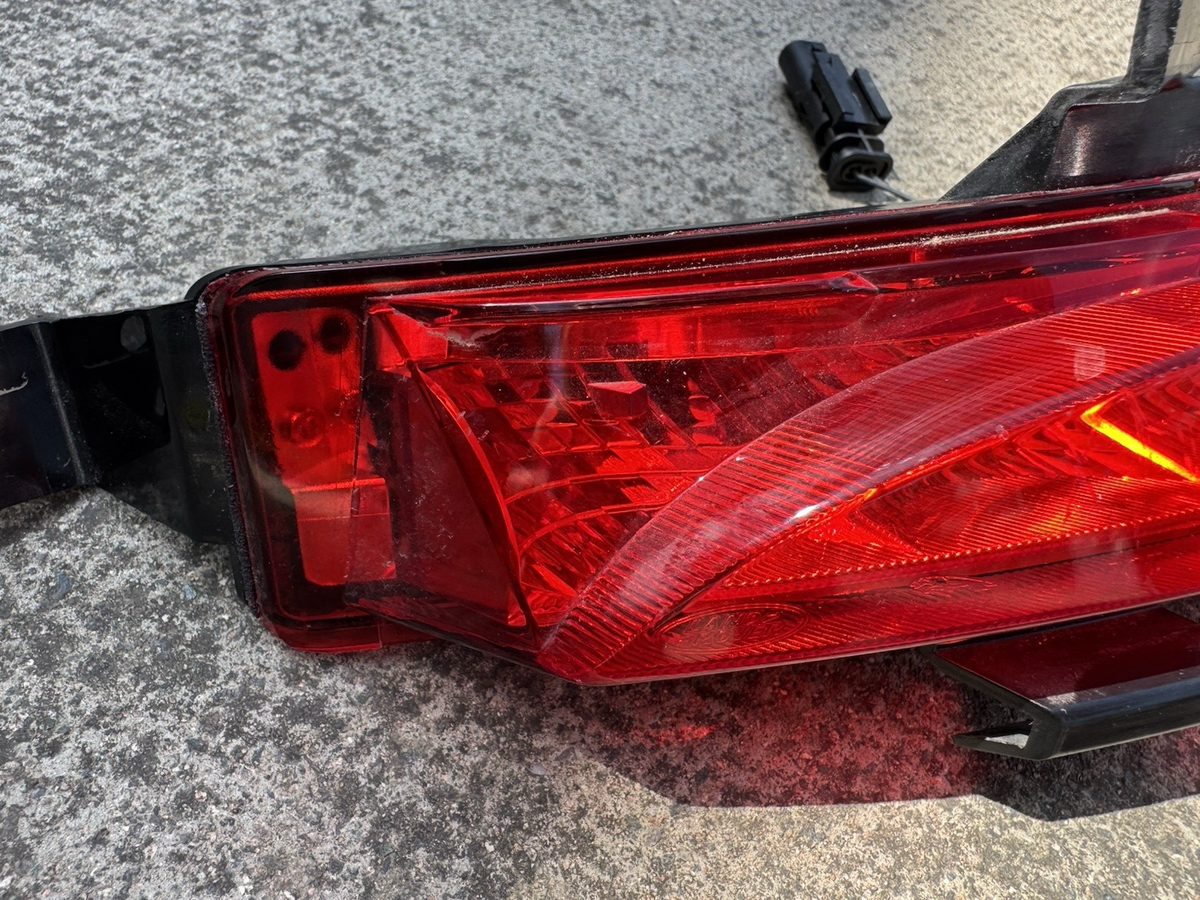 LAND ROVER DISCOVERY SPORT L550 LEFT REAR BUMPER FOGLIGHT LIGHT FK72 15K273 AC