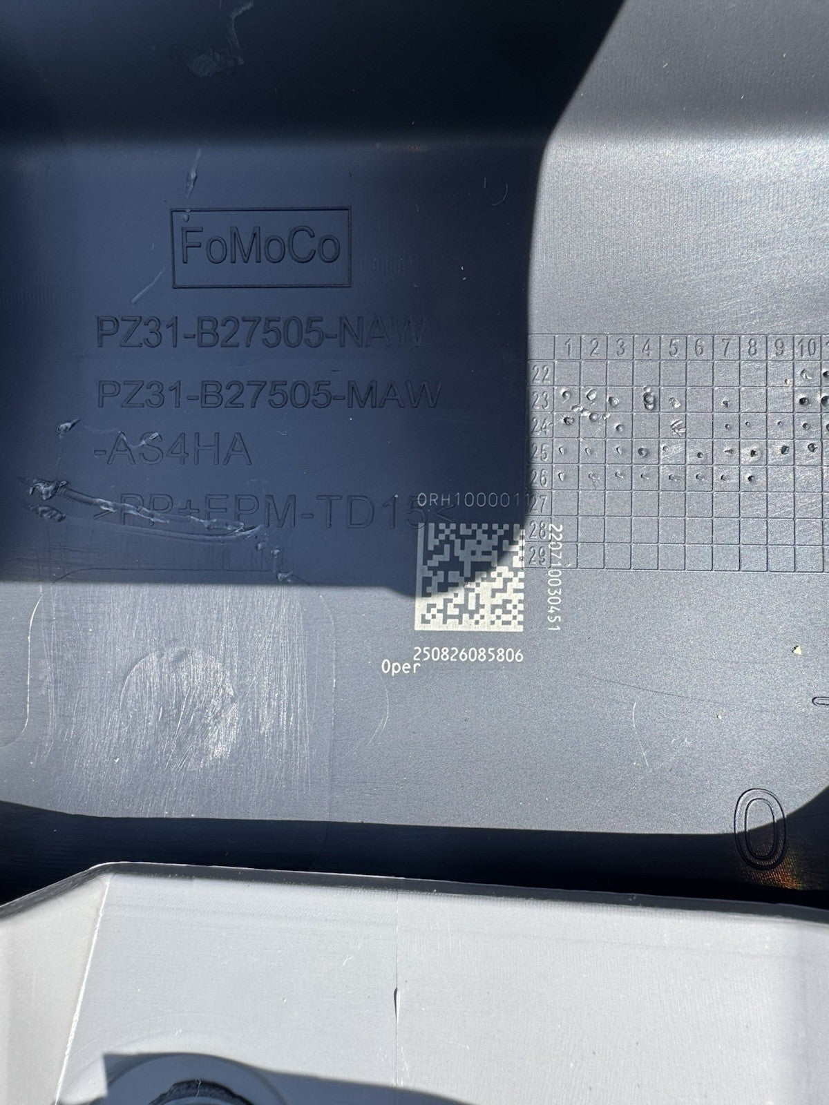 PZ31-K27503 Sandaran tangan Lh 2025