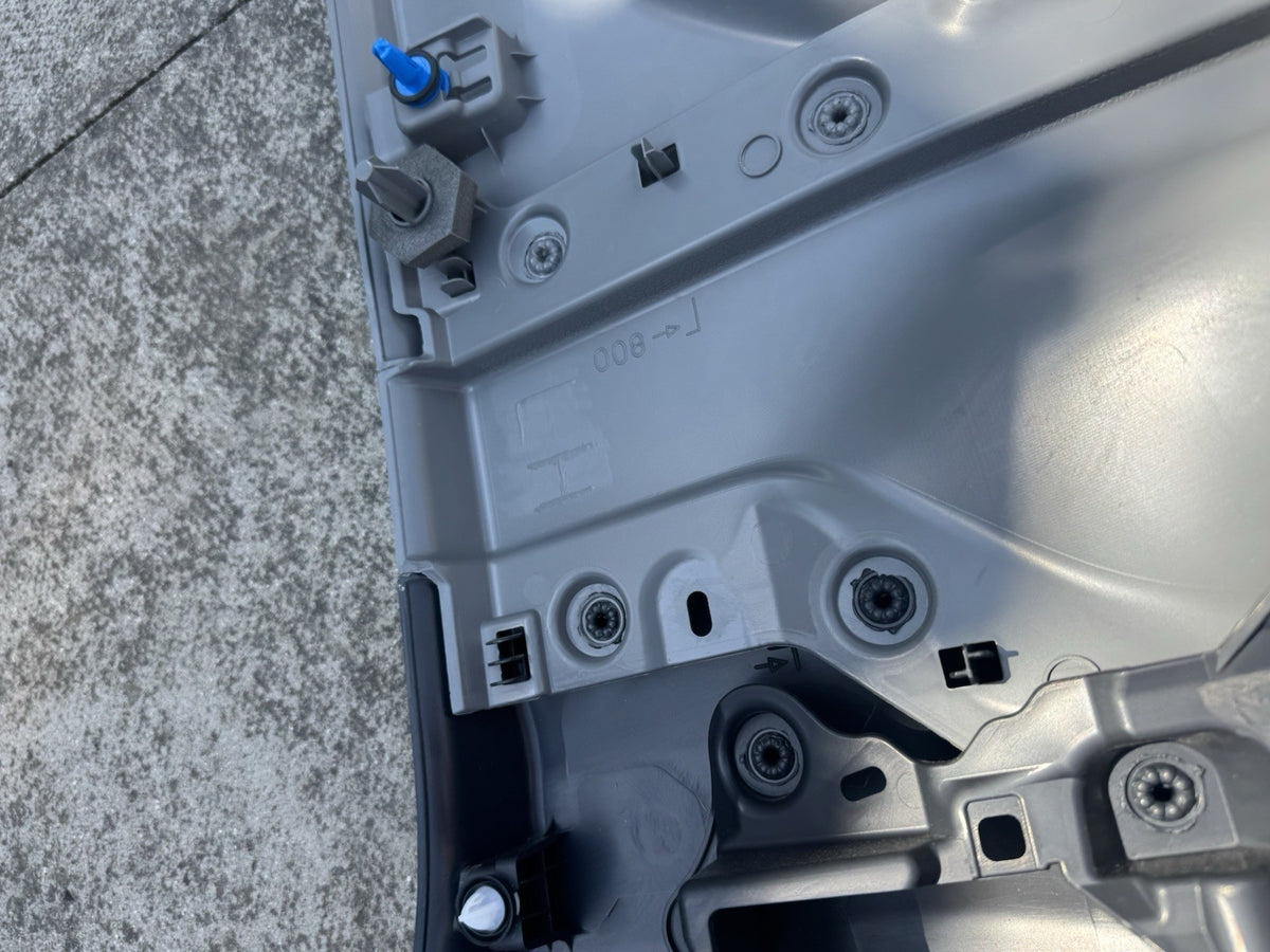 PZ31-K27503 Sandaran tangan Lh 2025