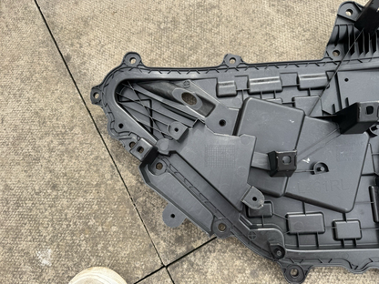 RANGE ROVER SPORT L461 2023-2026 TÁP PI CỬA TRONG SAU TRÁI N9X2-24767-AC
