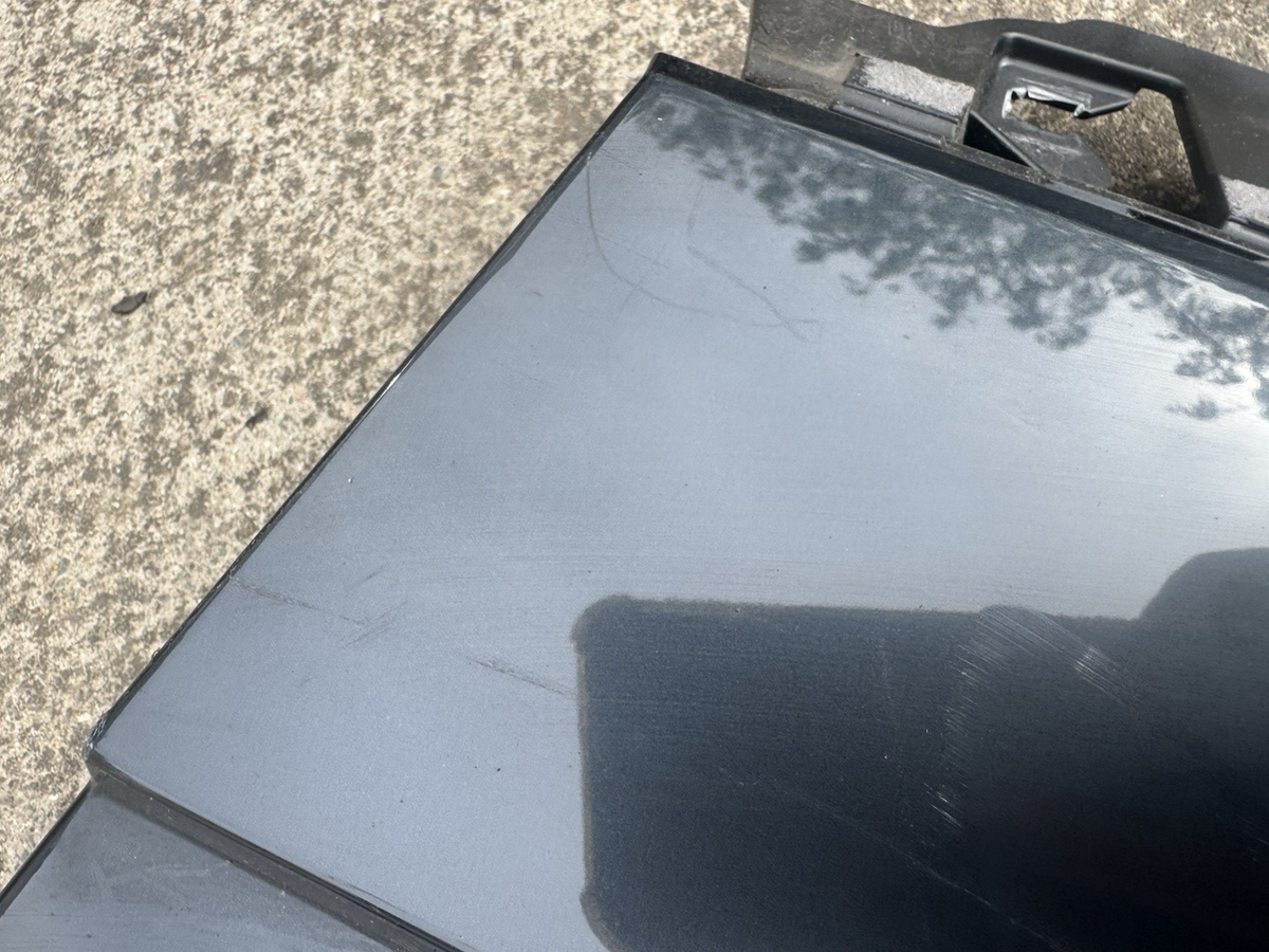 Nẹp cửa trước bên phải Audi Q4 E-Tron 2019 TRỞ ĐI 89A853960B Chính hãng