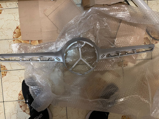 MERCEDES BENZ GLC W253  FRONT BUMPER CENTRE GRILL TRIM   - A253888 02/23  09/00