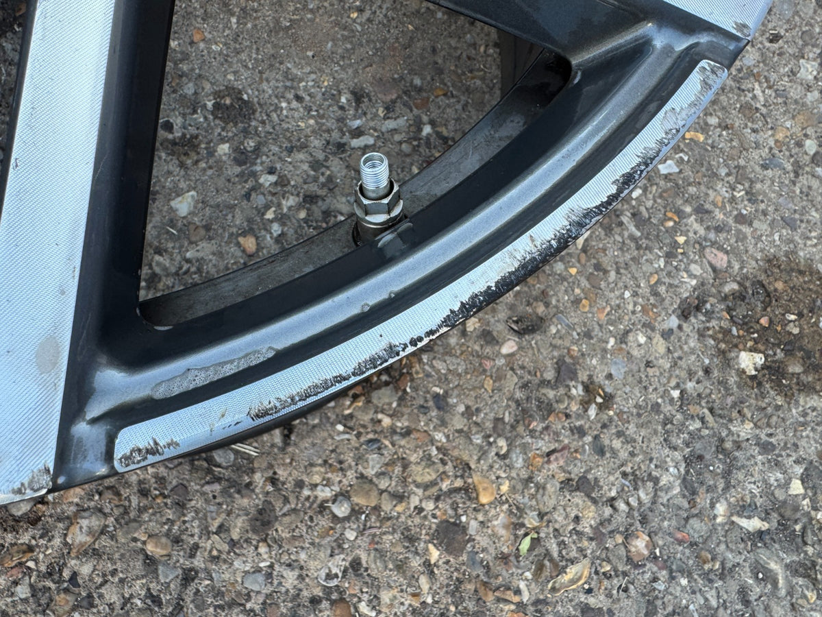 Lotus Eletre 22 Front Alloy Wheel 8890981935GD3 SCRATCHED! NO BUCKLES OR WELDS
