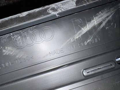 2025 AUDI Q4 E TRON คิ้วประตูหน้าขวา 2022 ถึง 2025 89A853960A