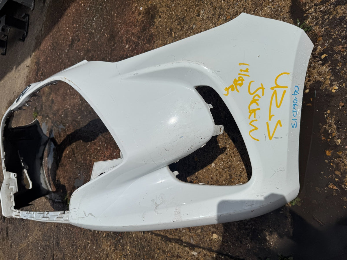 Toyota Yaris front bumper 2020-2024 Hatchback Genuine Used 52119-K0050