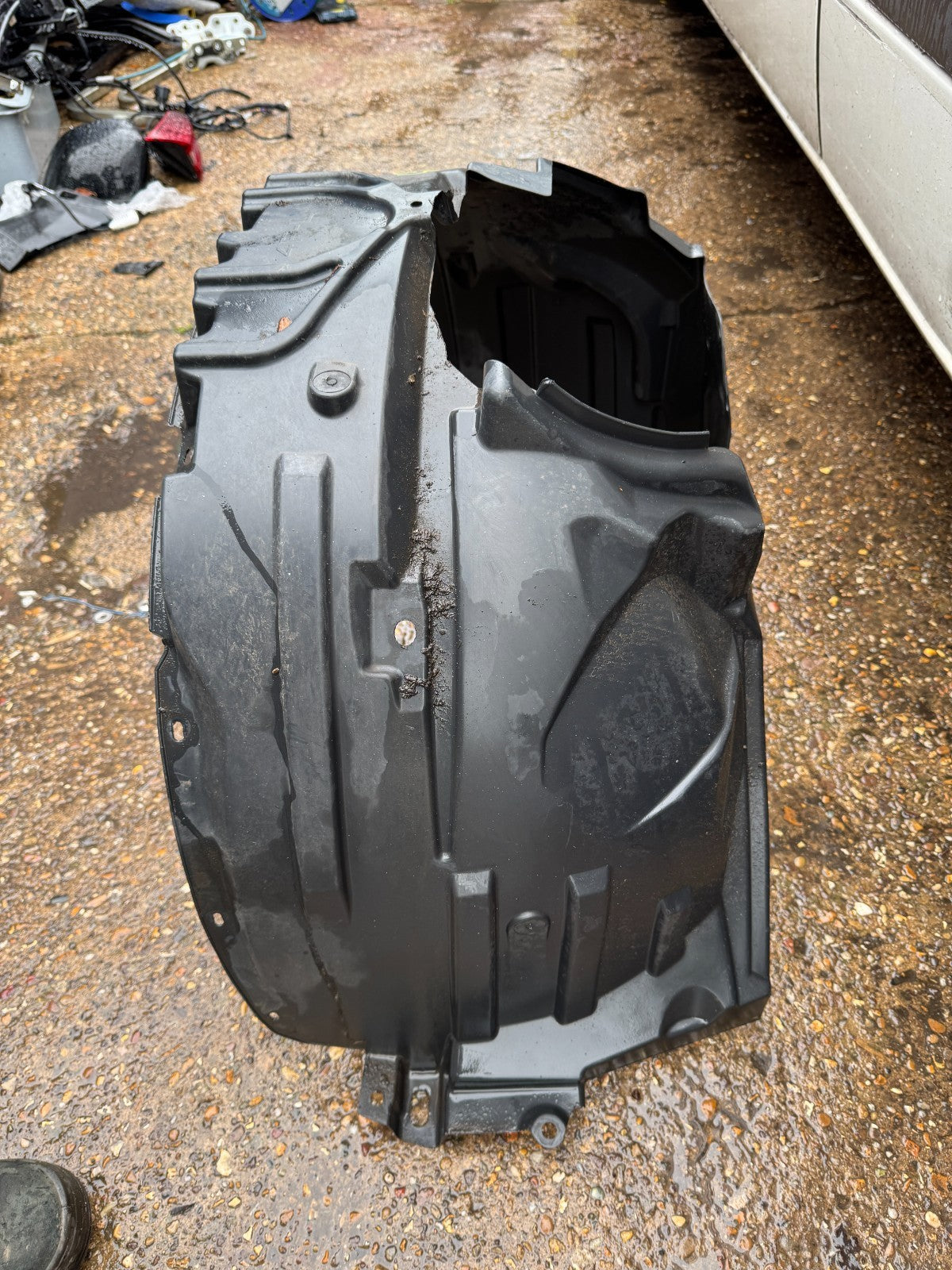 NISSAN E-NV200 2014-2022 SPLASH GUARD FRONT LEFT 638434FA0A