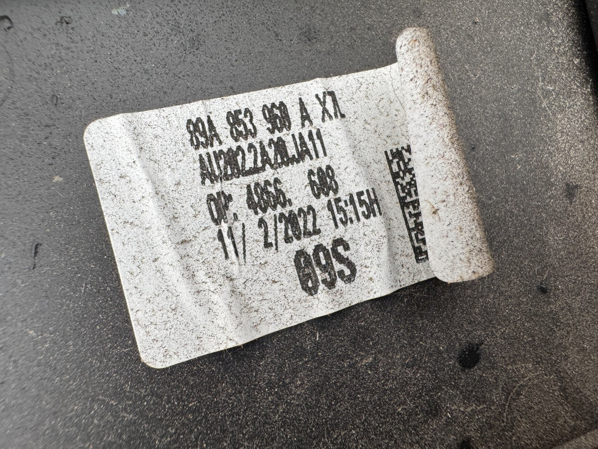 2022 AUDI Q4 E TRON RIGHT FRONT DOOR MOULDING 2022 TO 2025 89A853960A
