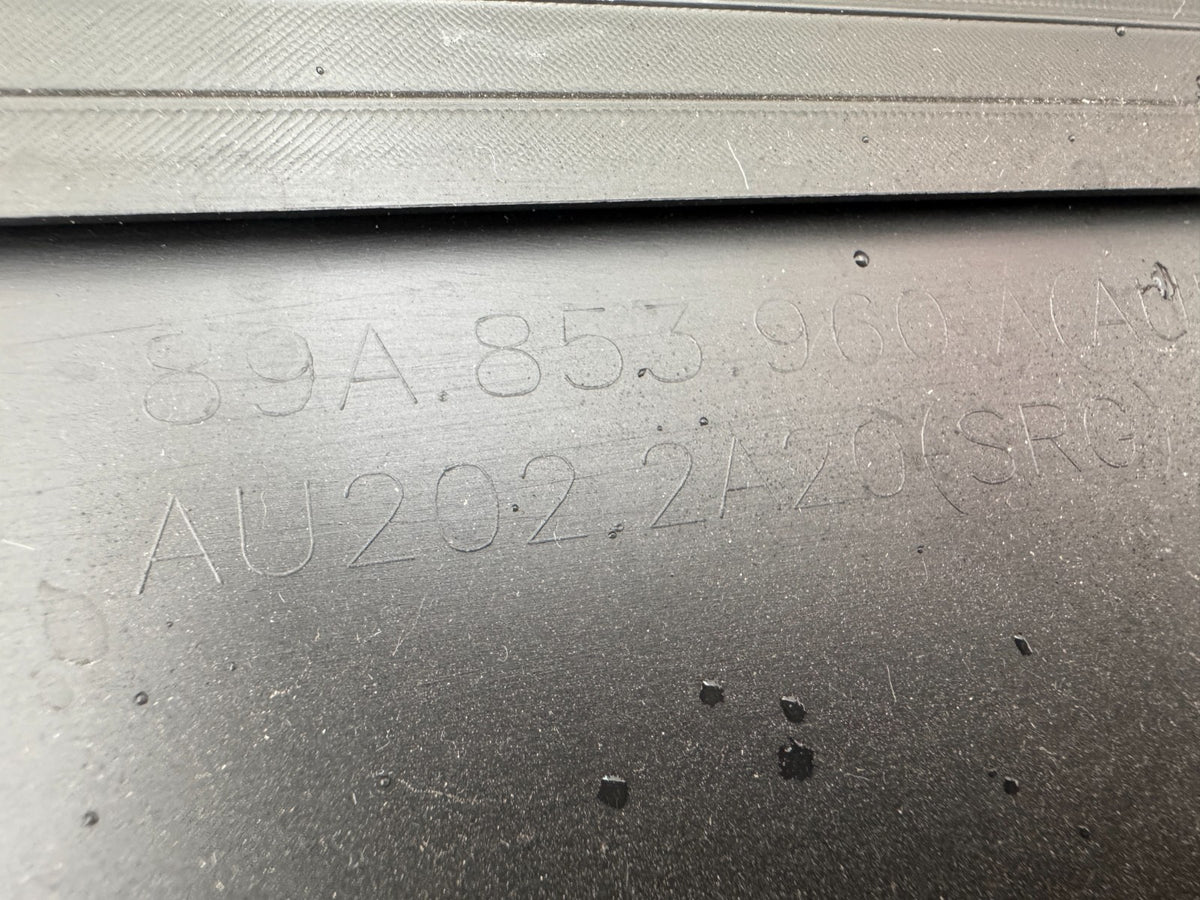 2022 AUDI Q4 E TRON RIGHT FRONT DOOR MOULDING 2022 TO 2025 89A853960A