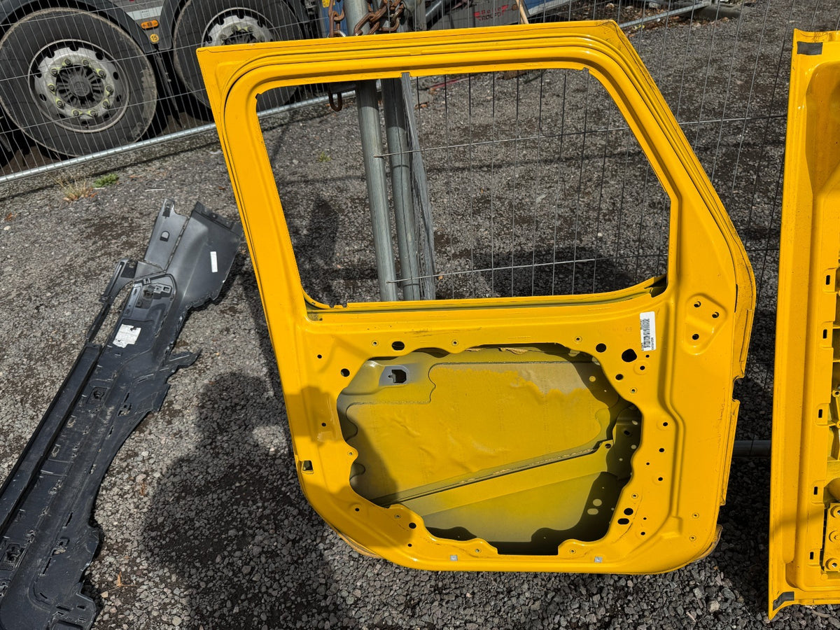 FRONT DOOR LEFT FOR JEEP WRANGLER