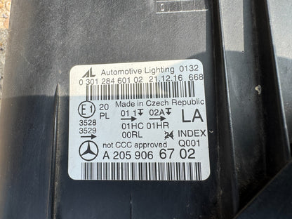 14-21 MERCEDES C200 W205 LEFT HEADLIGHT A2059066702 SCRATCHED LENS BROKEN LUGS
