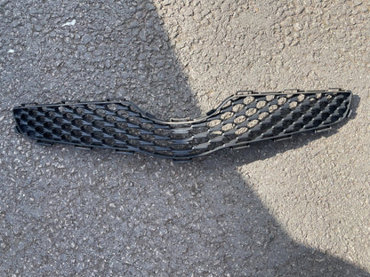 Toyota Yaris Front Bumper Grill 53111-0D230 Genuine