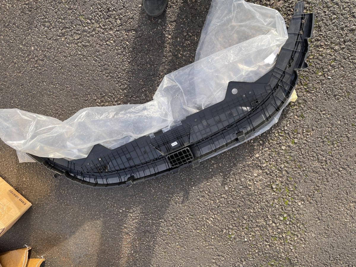 NEW GENUINE KIA NIRO ENGINE UPPER RADIATOR COVER 86391AO000 86391AO000