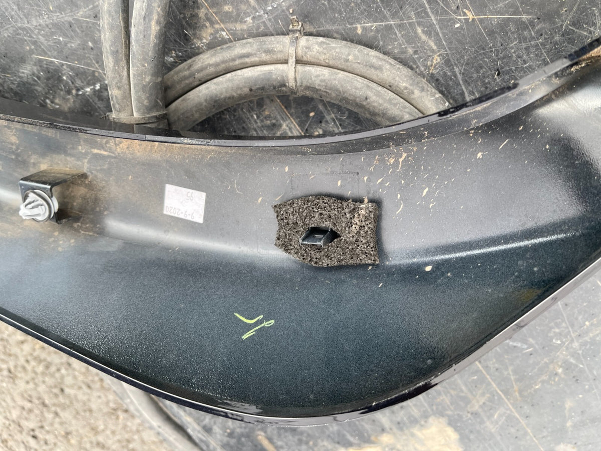 LAND ROVER DEFENDER L663 REAR LEFT NARVICK BLACK ARCH MOULDING L8B2290E23BB