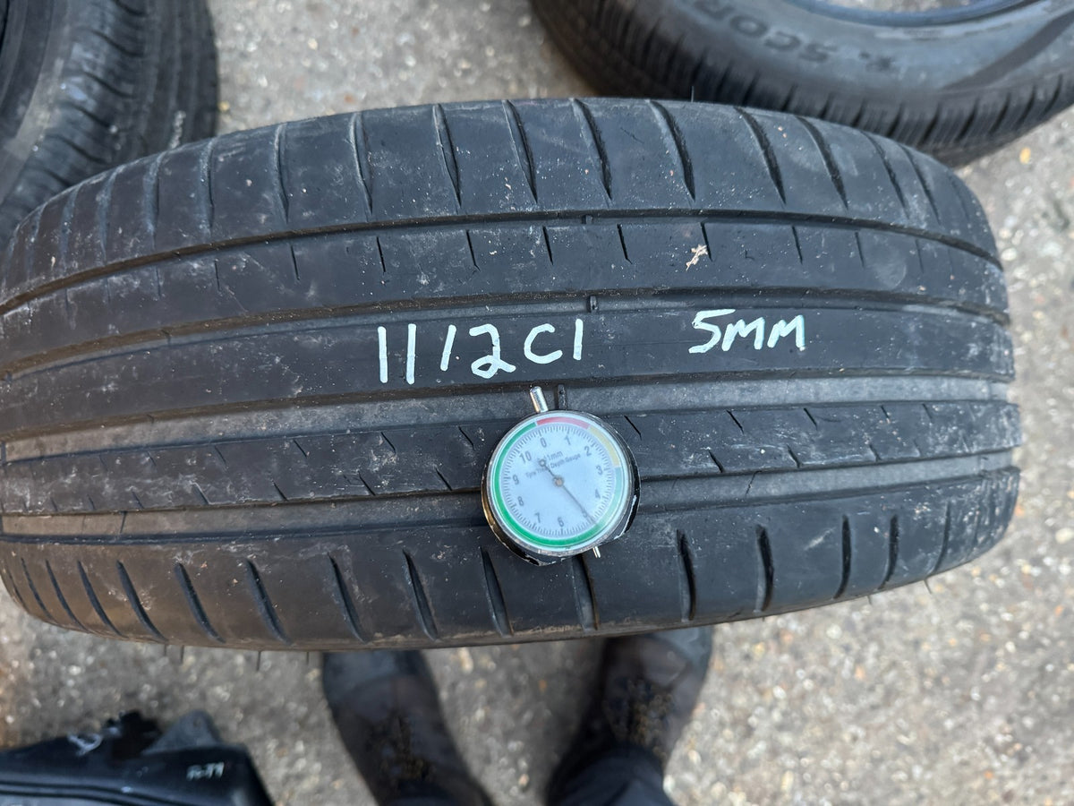 215/45 ZR18 89Y ยาง MICHELIN PILOT SPORT 4 | DoT3321 | 5mm 215 45 18