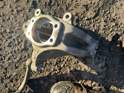 Knuckle Arm Depan Kiri Renault Austral 22- Espace VI E-TECH 23- 400156UA0A